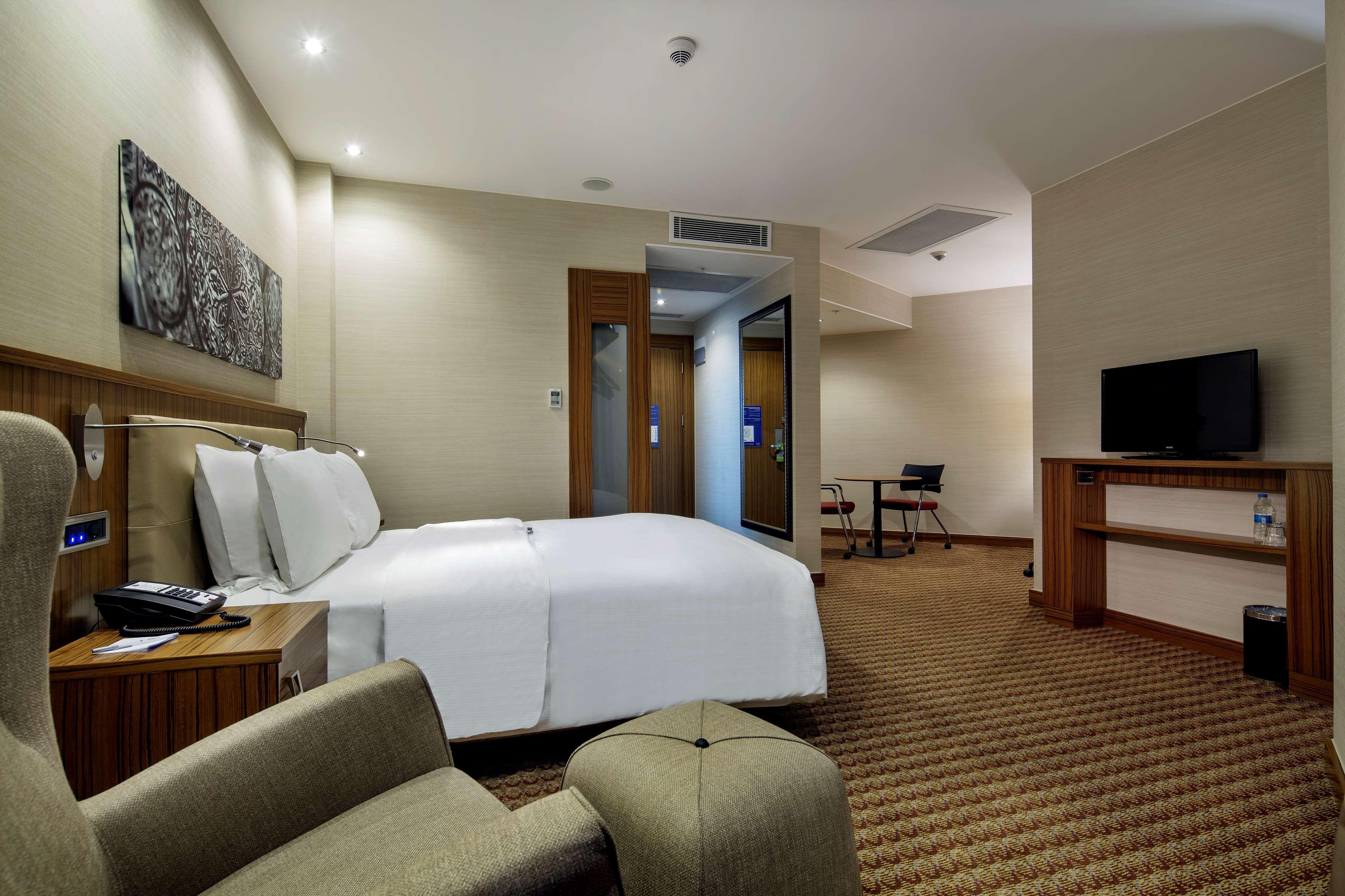 Hotel Hampton By Hilton Gaziantep Exterior foto