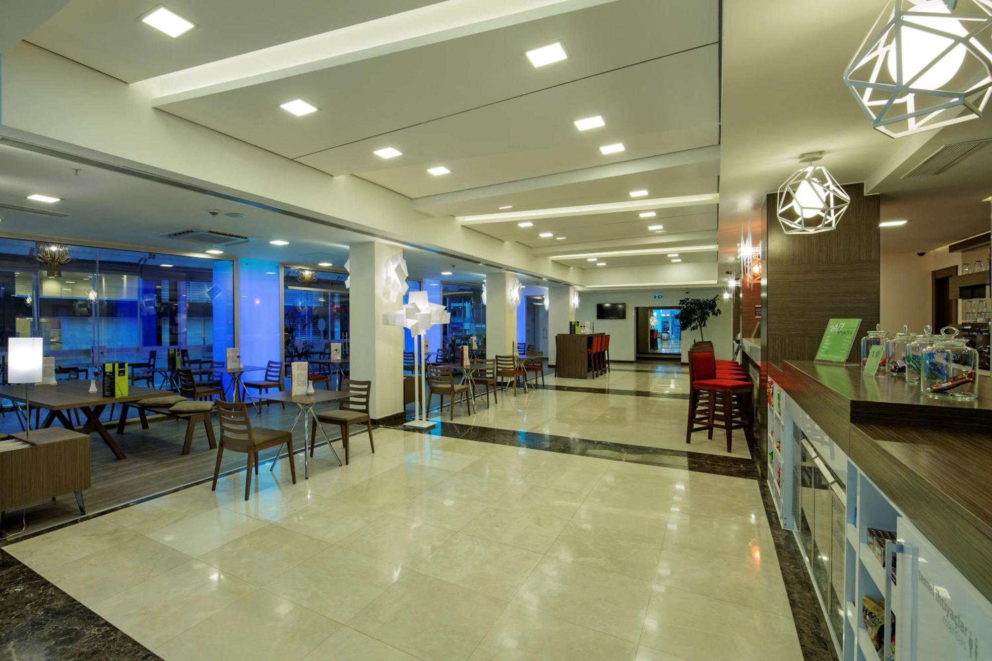 Hotel Hampton By Hilton Gaziantep Exterior foto